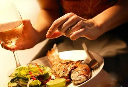 食堂承包:葡萄酒做(zuò)菜不(bù)能(néng)相(xiàng)互搭配的(de)食材