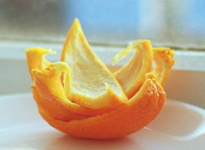 	嚼橘子(zǐ)皮可(kě)除口腔異味